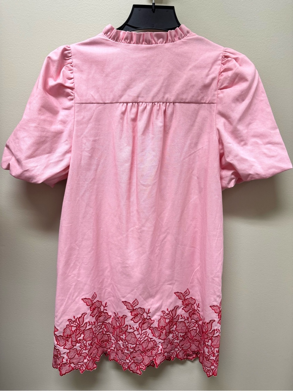 Pink Short Sleeve Shift Dress with Floral Hem - Picture 4 of 4